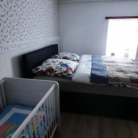 2 Apartment *