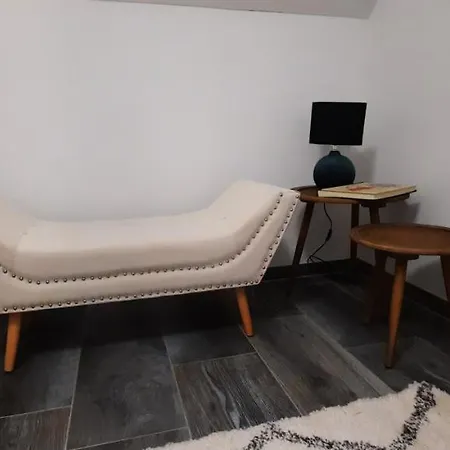 2 Apartment *